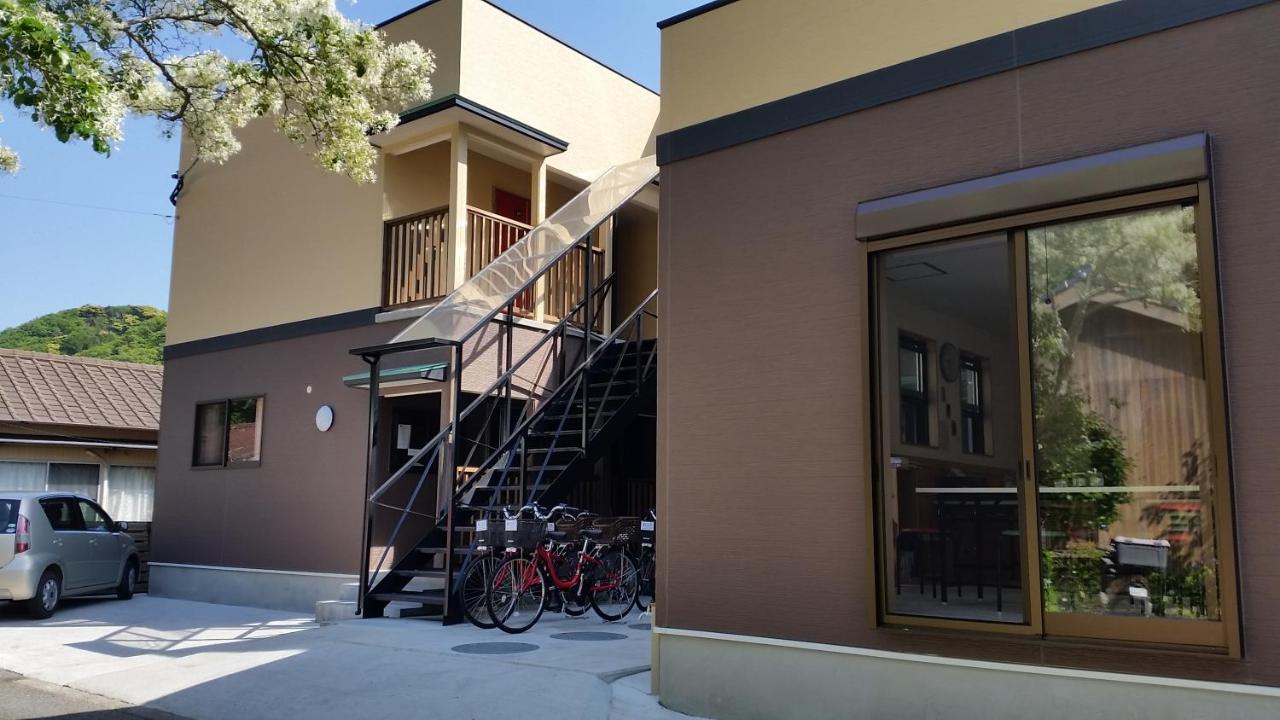 Midori Guesthouse&Hostel สึชิมะ ภายนอก รูปภาพ
